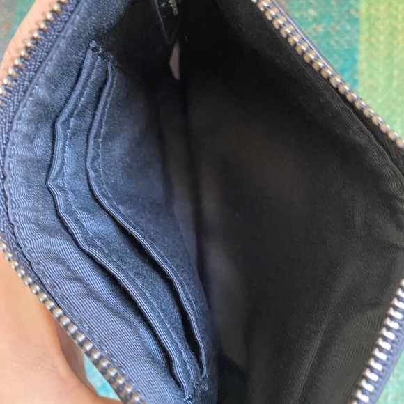 Coach Wristlet 🌹 - Picture 3 of 3